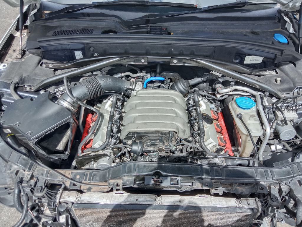 Audi Q5 2009 Blue Wrecking