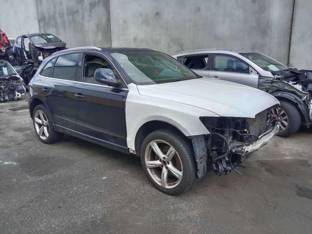 Audi Q5 2009 Blue Wrecking