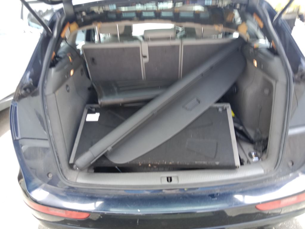 Audi Q5 2009 Blue Wrecking