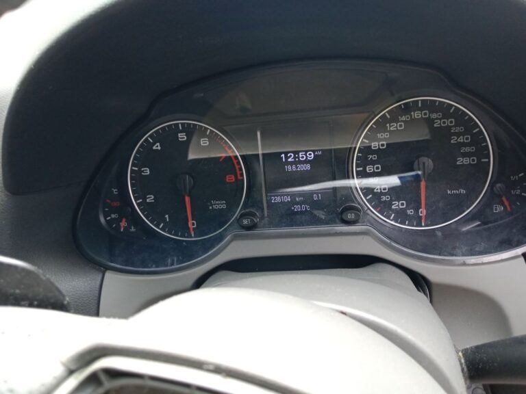 Audi Q5 2009 Blue Wrecking