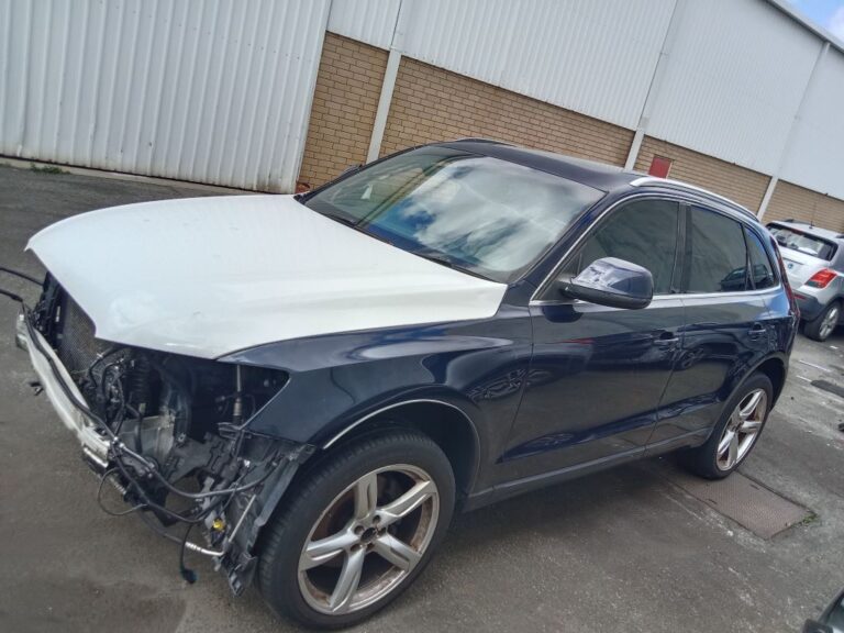 Audi Q5 2009 Blue Wrecking