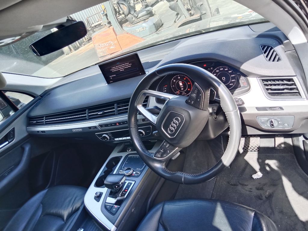 Audi Q7 2017 Black Wrecking